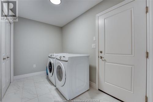 66 York Boulevard, Kingsville, ON - Indoor Photo Showing Laundry Room