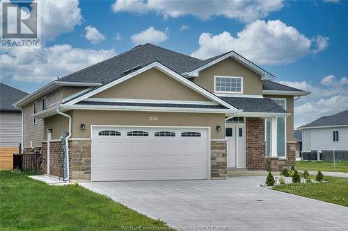 200 Lennox Avenue, Essex, ON - Outdoor With Facade