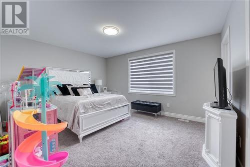 200 Lennox Avenue, Essex, ON - Indoor Photo Showing Bedroom