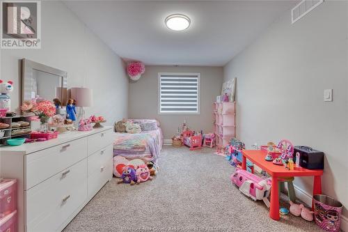 200 Lennox Avenue, Essex, ON - Indoor Photo Showing Bedroom