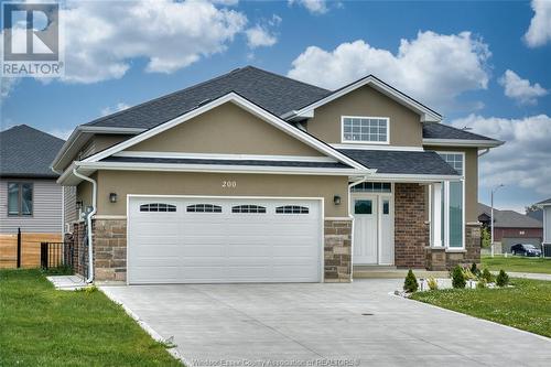 200 Lennox Avenue, Essex, ON - Outdoor With Facade