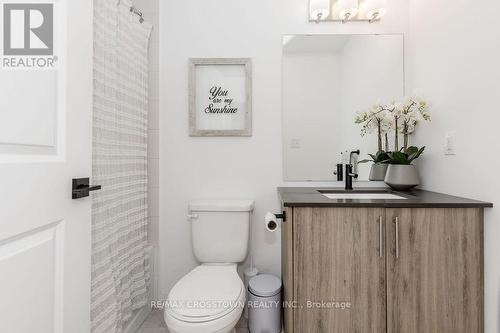 108 Fairlane Avenue, Barrie, ON - Indoor Photo Showing Bathroom