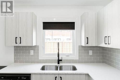 108 Fairlane Avenue, Barrie, ON - Indoor Photo Showing Kitchen With Double Sink With Upgraded Kitchen