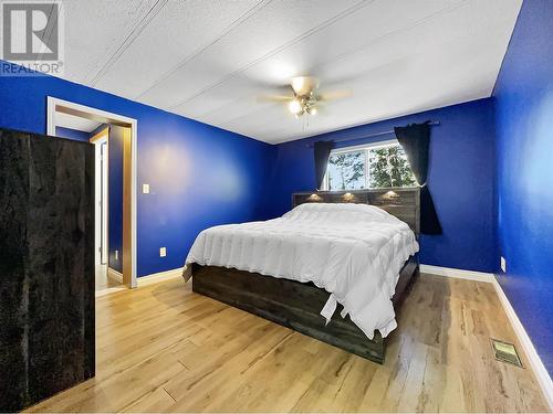 1630 168 Mile Road, Williams Lake, BC - Indoor Photo Showing Bedroom