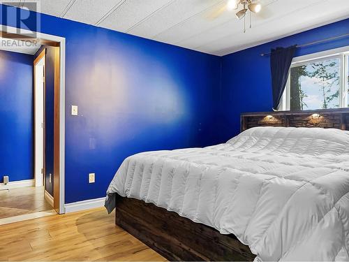 1630 168 Mile Road, Williams Lake, BC - Indoor Photo Showing Bedroom