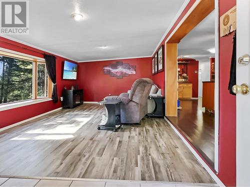 1630 168 Mile Road, Williams Lake, BC - Indoor Photo Showing Other Room