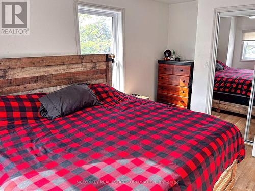 95 Cedar Drive, Trent Hills (Hastings), ON - Indoor Photo Showing Bedroom