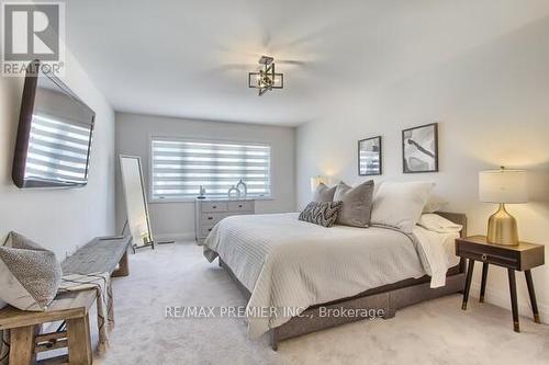 73 Ferragine Crescent, Bradford West Gwillimbury, ON - Indoor Photo Showing Bedroom