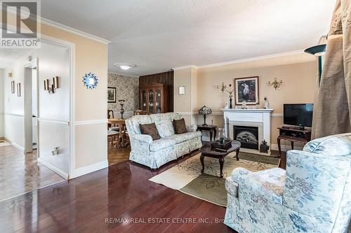 29 - 1050 Shawnmarr Road, Mississauga, ON - Indoor Photo Showing Living Room With Fireplace