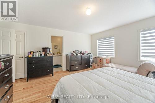 664 Fleetwood Drive, Oshawa, ON - Indoor Photo Showing Bedroom