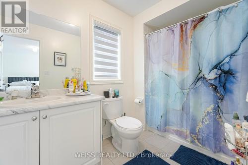 664 Fleetwood Drive, Oshawa, ON - Indoor Photo Showing Bathroom