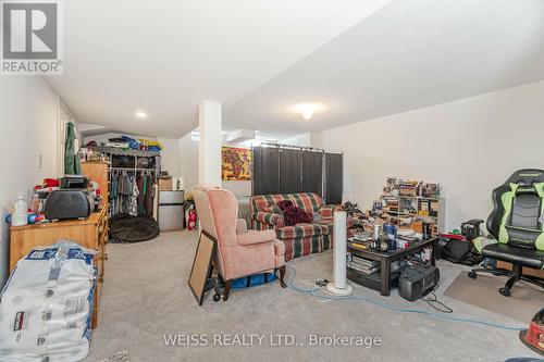 664 Fleetwood Drive, Oshawa, ON - Indoor