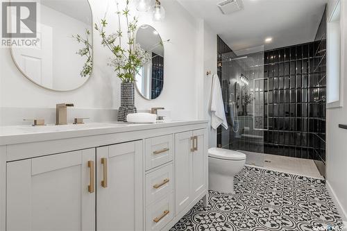 426 Delaronde Road, Saskatoon, SK - Indoor Photo Showing Bathroom