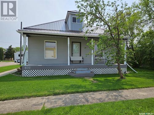 602 Railway Avenue, Bienfait, SK - Outdoor With Deck Patio Veranda