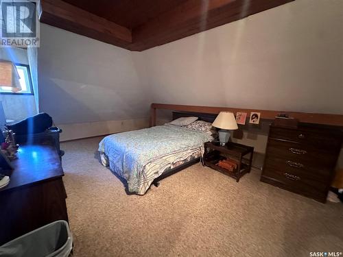 602 Railway Avenue, Bienfait, SK - Indoor Photo Showing Bedroom