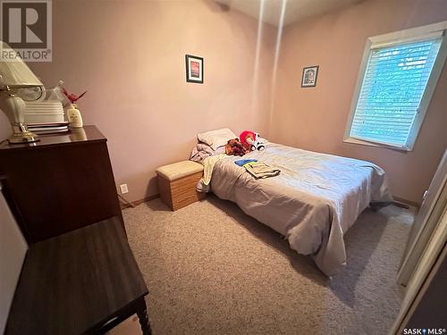 602 Railway Avenue, Bienfait, SK - Indoor Photo Showing Bedroom