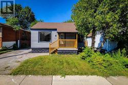 453 PALING AVENUE  Hamilton, ON L8H 5K3