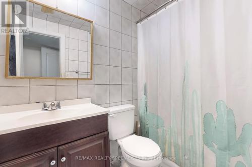 5 Rangeland Road, Brampton (Sandringham-Wellington), ON - Indoor Photo Showing Bathroom