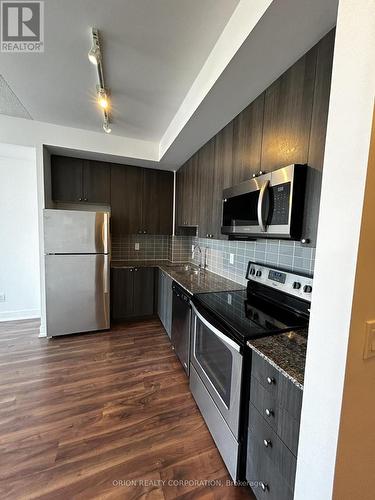 1007 - 68 Merton Street, Toronto (Mount Pleasant West), ON - Indoor Photo Showing Kitchen With Stainless Steel Kitchen