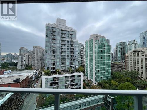 1607 233 Robson Street, Vancouver, BC - Outdoor