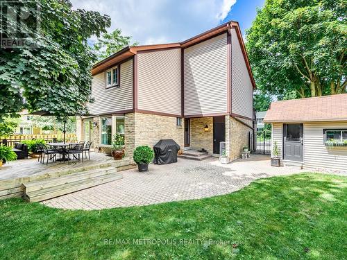 2 Davenrich Court, Brampton, ON - Outdoor