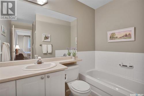 114 801 Heritage Crescent, Saskatoon, SK - Indoor Photo Showing Bathroom