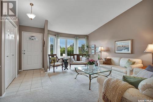 114 801 Heritage Crescent, Saskatoon, SK - Indoor Photo Showing Living Room