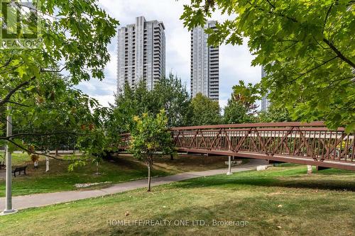 719 - 275 Village Green Square, Toronto (Agincourt South-Malvern West), ON - Outdoor