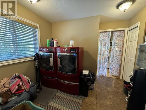 2208 Grebe Drive, Williams Lake, BC - Indoor Photo Showing Laundry Room