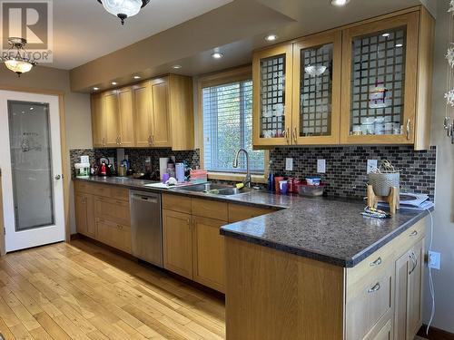 2208 Grebe Drive, Williams Lake, BC - Indoor Photo Showing Kitchen With Double Sink