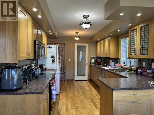 2208 Grebe Drive, Williams Lake, BC - Indoor Photo Showing Kitchen With Double Sink