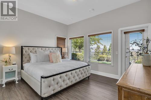 4822 Carmel Crescent, Kelowna, BC - Indoor Photo Showing Bedroom