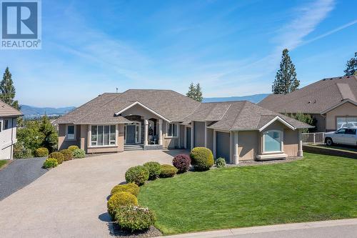 4822 Carmel Crescent, Kelowna, BC - Outdoor With Facade