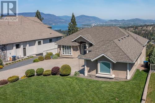 4822 Carmel Crescent, Kelowna, BC - Outdoor