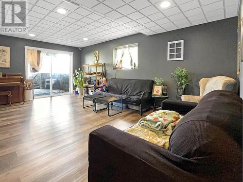 128 375 Mandarino Place, Williams Lake, BC - Indoor Photo Showing Living Room