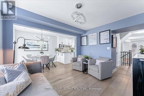 26 Ganton Heights, Brampton, ON - Indoor Photo Showing Living Room