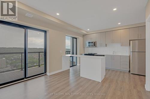 1814 - 15 Queen Street S, Hamilton, ON - Indoor Photo Showing Kitchen With Stainless Steel Kitchen