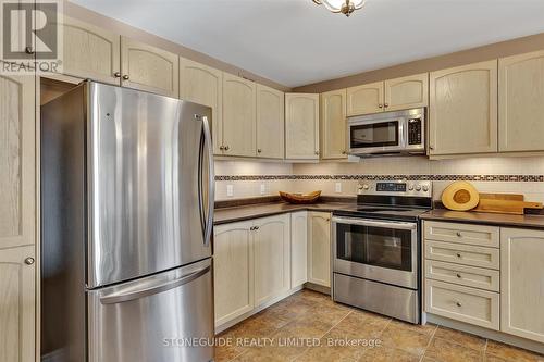 270 Bowen Drive, Peterborough (Northcrest), ON - Indoor Photo Showing Kitchen