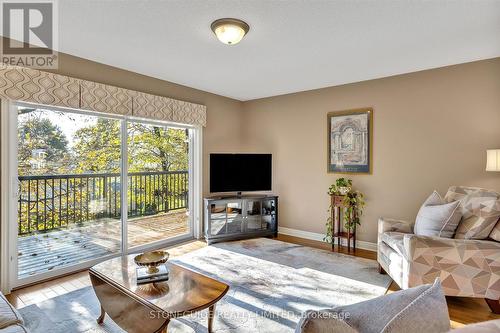 270 Bowen Drive, Peterborough (Northcrest), ON - Indoor Photo Showing Living Room