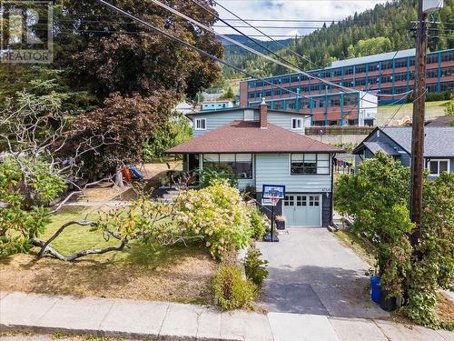 424 Sixth  Street, Nelson, BC - Outdoor