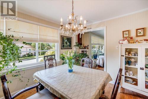 424 Sixth  Street, Nelson, BC - Indoor Photo Showing Dining Room