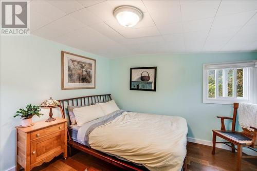 424 Sixth  Street, Nelson, BC - Indoor Photo Showing Bedroom