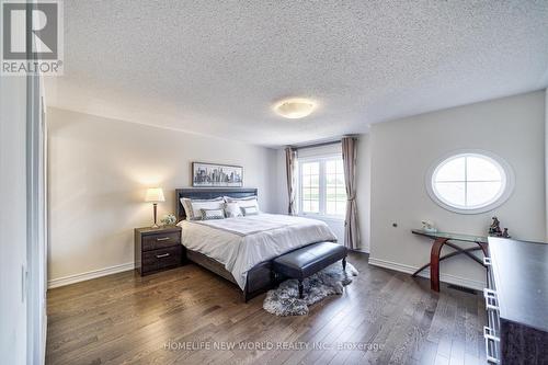 509 Clifford Perry Place, Newmarket, ON - Indoor Photo Showing Bedroom