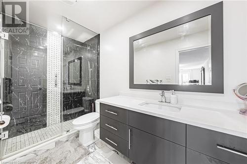 5008 Willowood Drive, Mississauga, ON - Indoor Photo Showing Bathroom