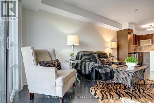 907 - 1 Michael Power Place, Toronto, ON - Indoor Photo Showing Living Room