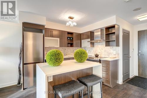 907 - 1 Michael Power Place, Toronto (Islington-City Centre West), ON - Indoor Photo Showing Kitchen