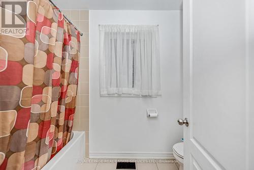 16 Rougebank Avenue, Caledon, ON - Indoor Photo Showing Bathroom