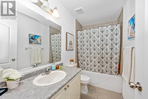 16 Rougebank Avenue, Caledon, ON - Indoor Photo Showing Bathroom