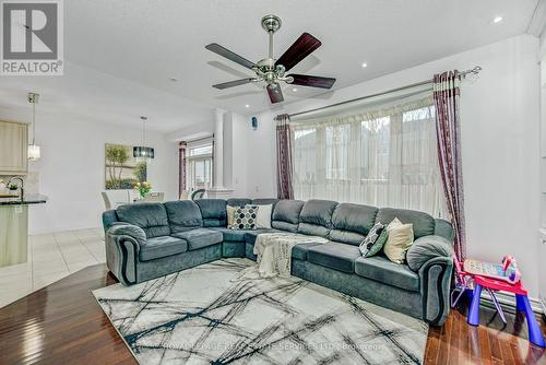 16 Rougebank Avenue, Caledon, ON - Indoor Photo Showing Living Room