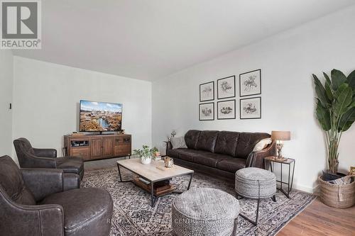 38 Montcalm Place, Brampton, ON - Indoor Photo Showing Living Room